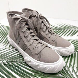 Lisa Vicky Getaway High Top Sneakers Gray Size 9 NIB Casual Chunky Sole Shoes